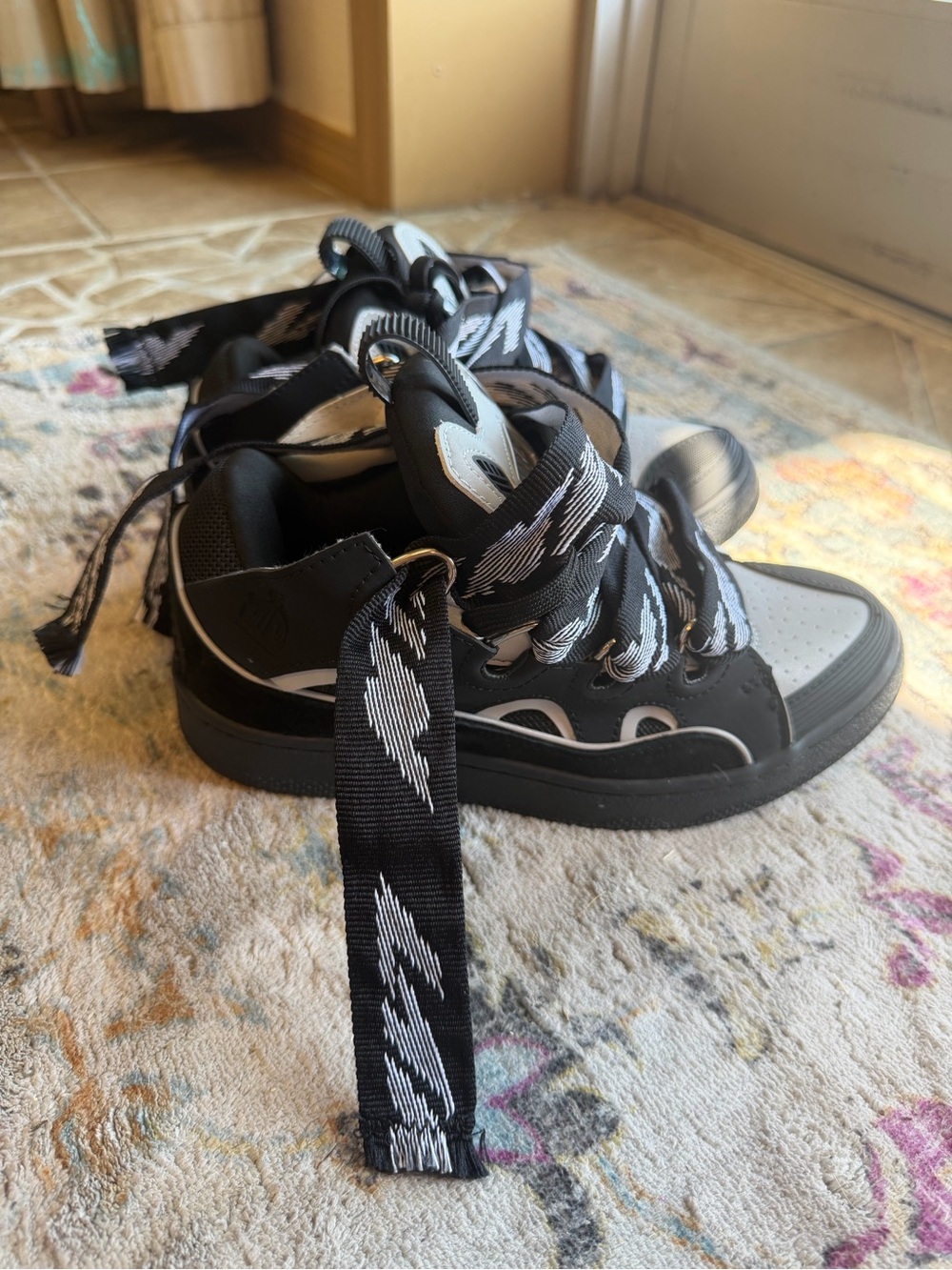 Lanvin Paris Curb Sneakers Reflective Black Silver EUR 38 NWOT Made in Italy - Picture 3 of 9